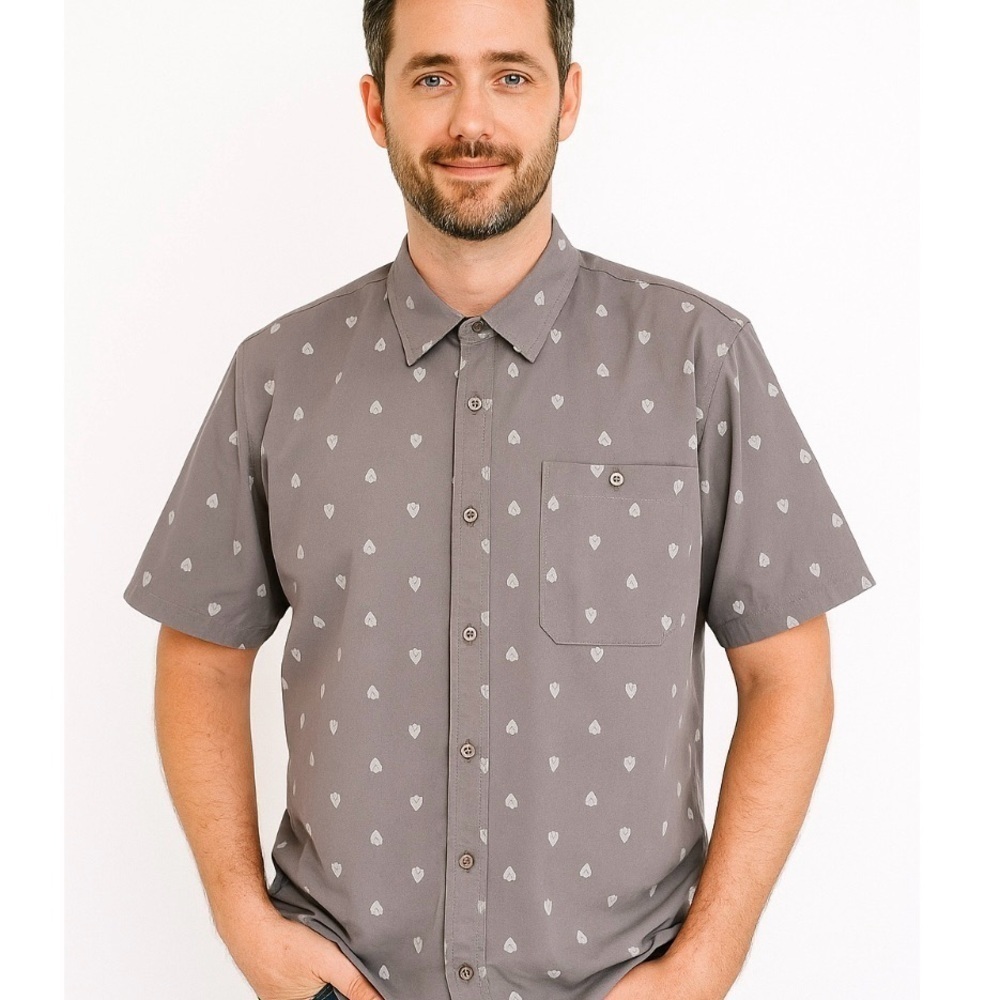 Mountain & Isles Mens Arrow Gray Button Down Shirt Size Medium
